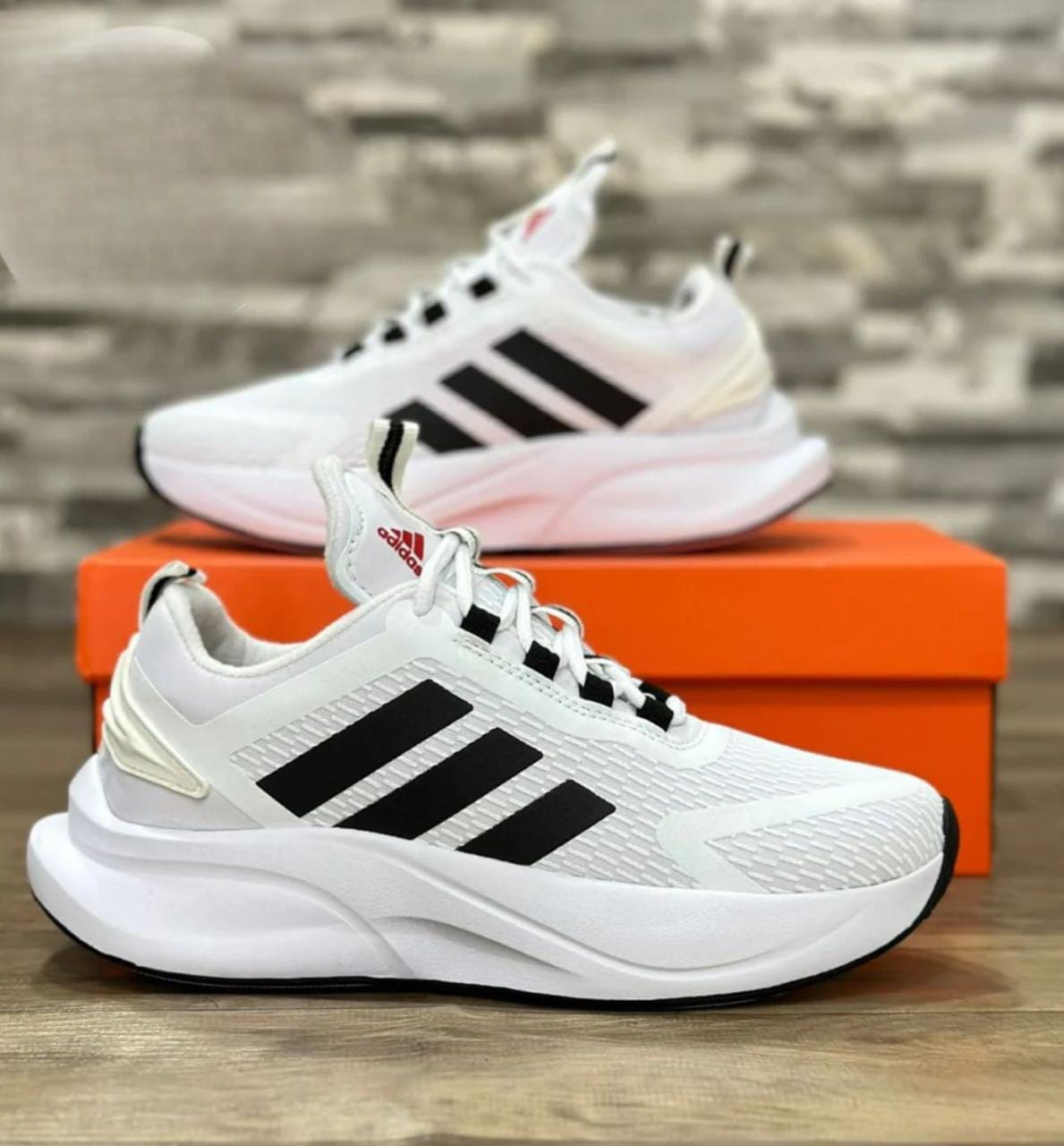 Tenis Adidas Bounce para Hombre – Deportivos, Ligeros y con Amortiguación para Running y Uso Diario